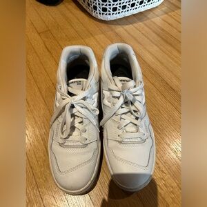 New balance 550s in white